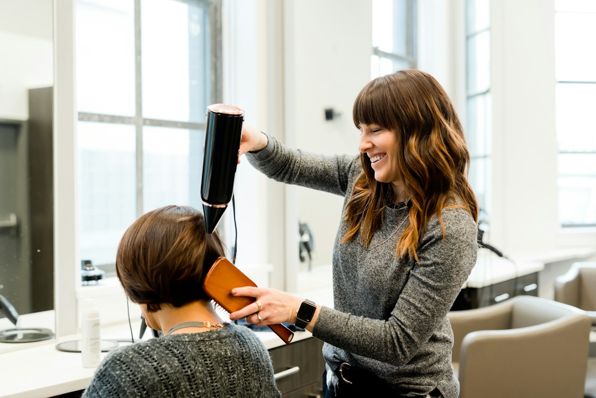 Salon professional at work